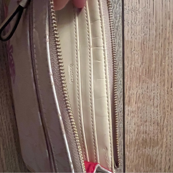 Rare Coach Poppy Daisy Wallet Wristlet - Picture 4 of 7